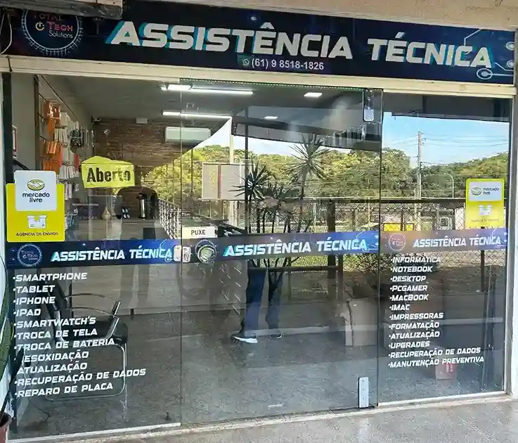 Fachada da loja Total Assistência no Lago Sul, Brasília